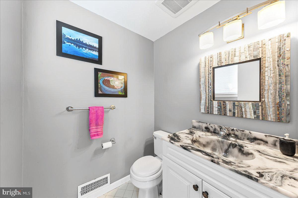 275 Barwynne Road photo 21