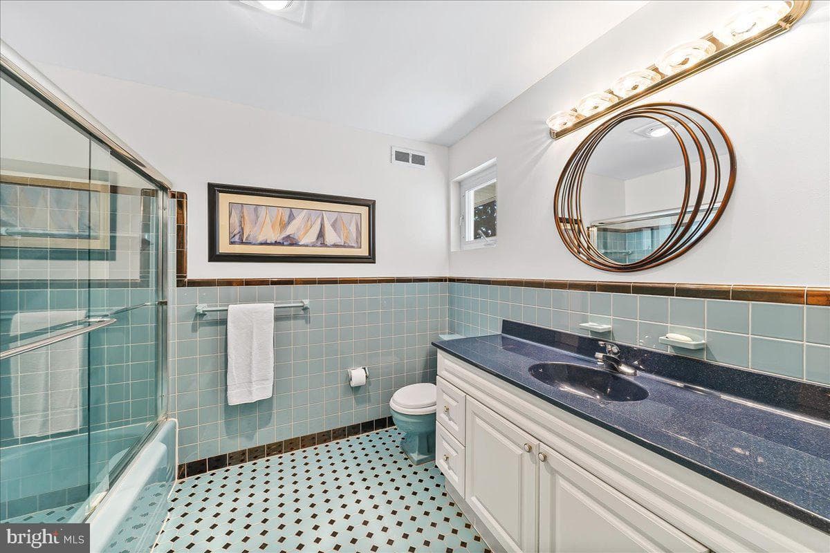 275 Barwynne Road photo 30