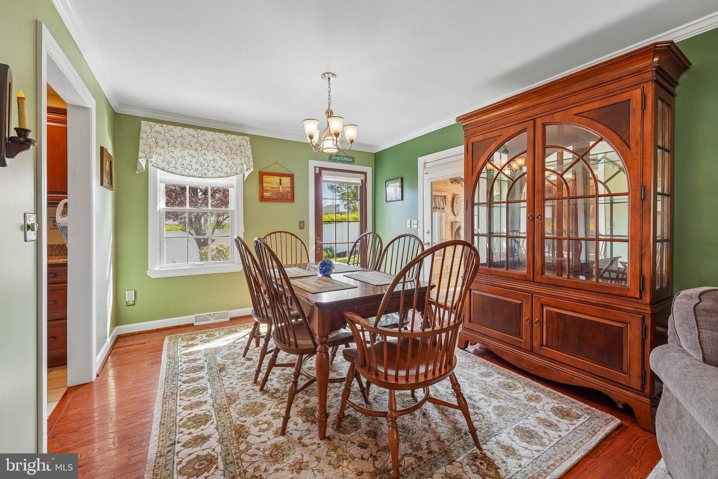 739 Ash Road photo 12
