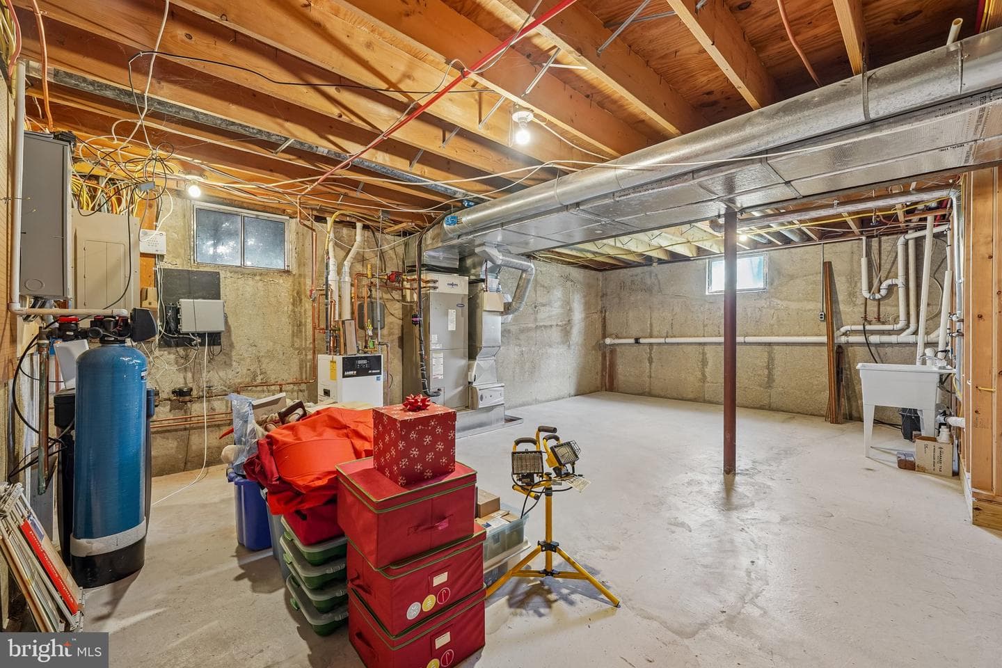 739 Ash Road photo 31