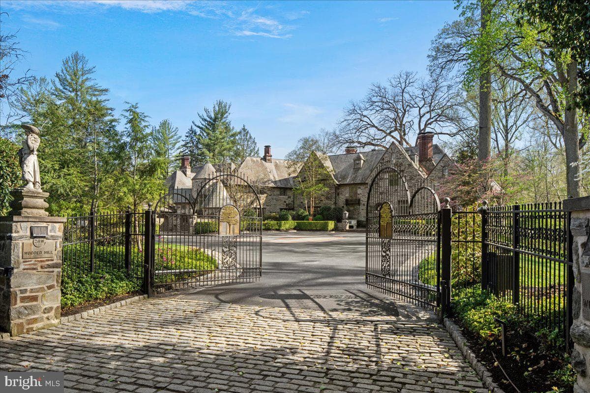 26 Old Gulph Road, Gladwyne