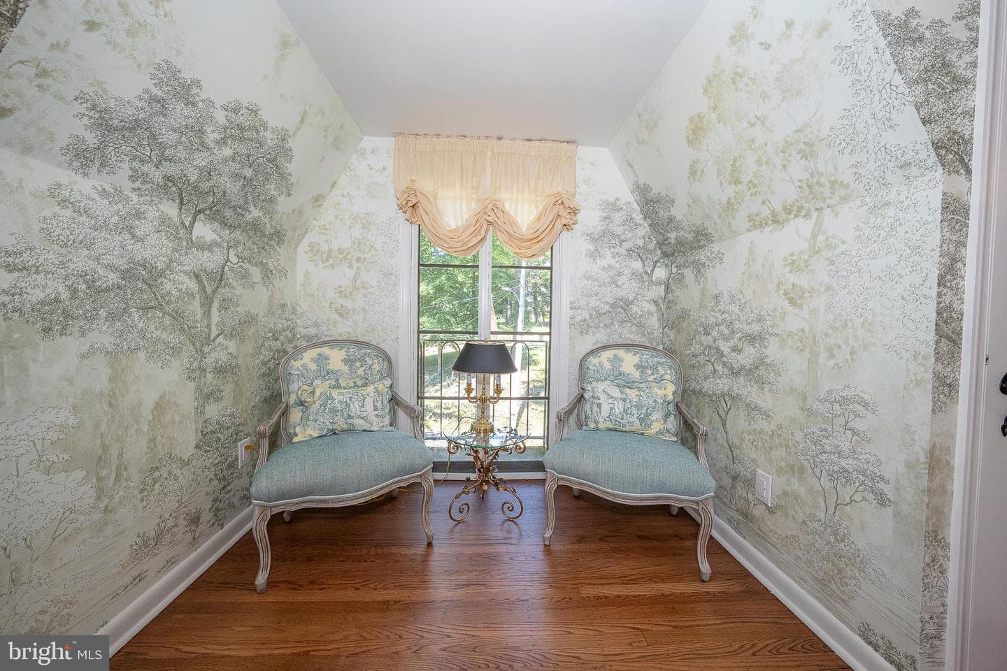 1187 Rydal Road photo 32