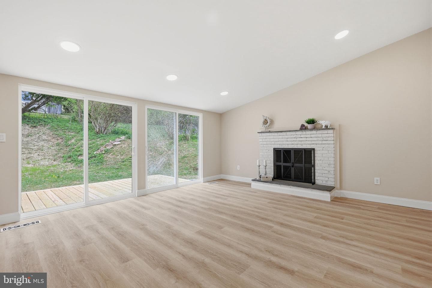 2213 Camp Hill Road photo 23