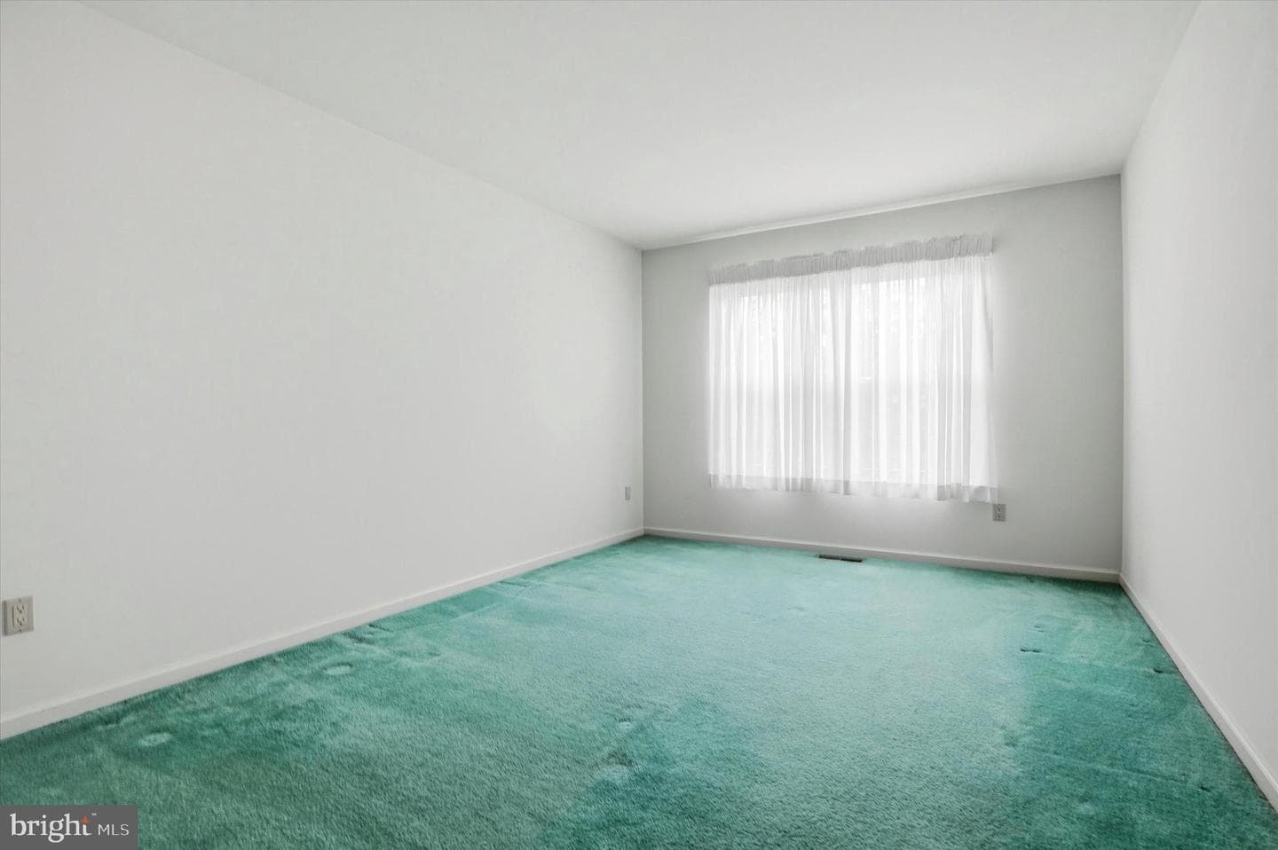 616 Manor Drive photo 24