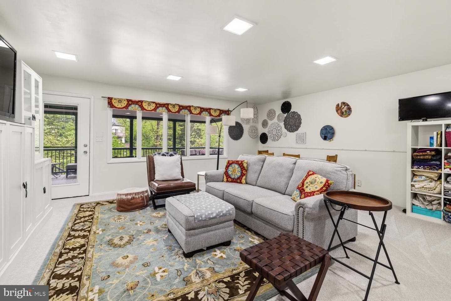 1074 Pheasant Road photo 17