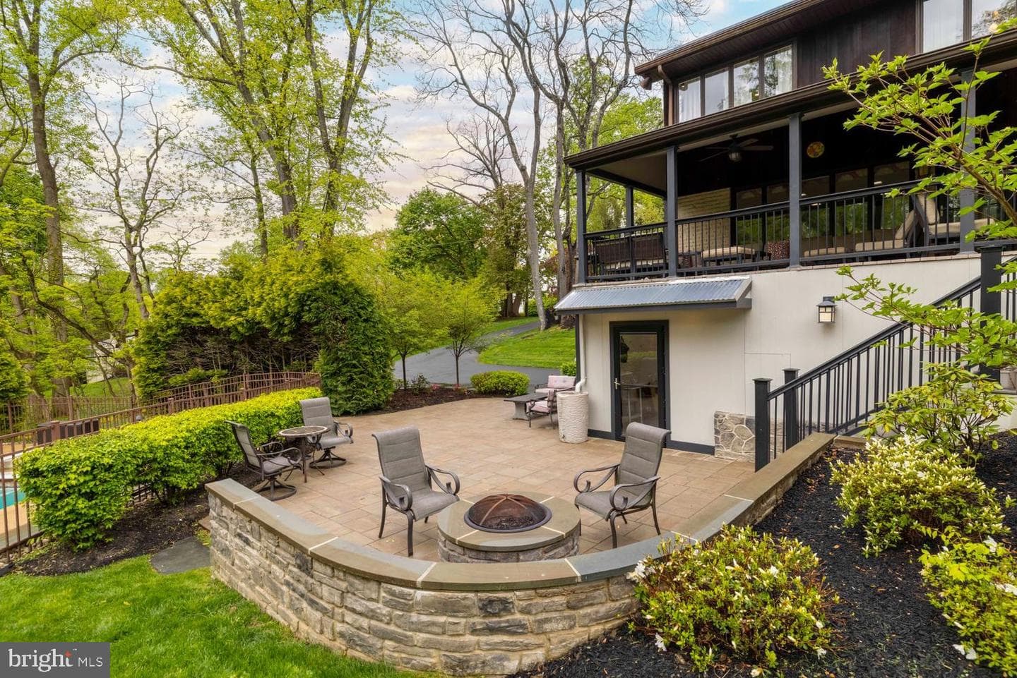 1074 Pheasant Road photo 39