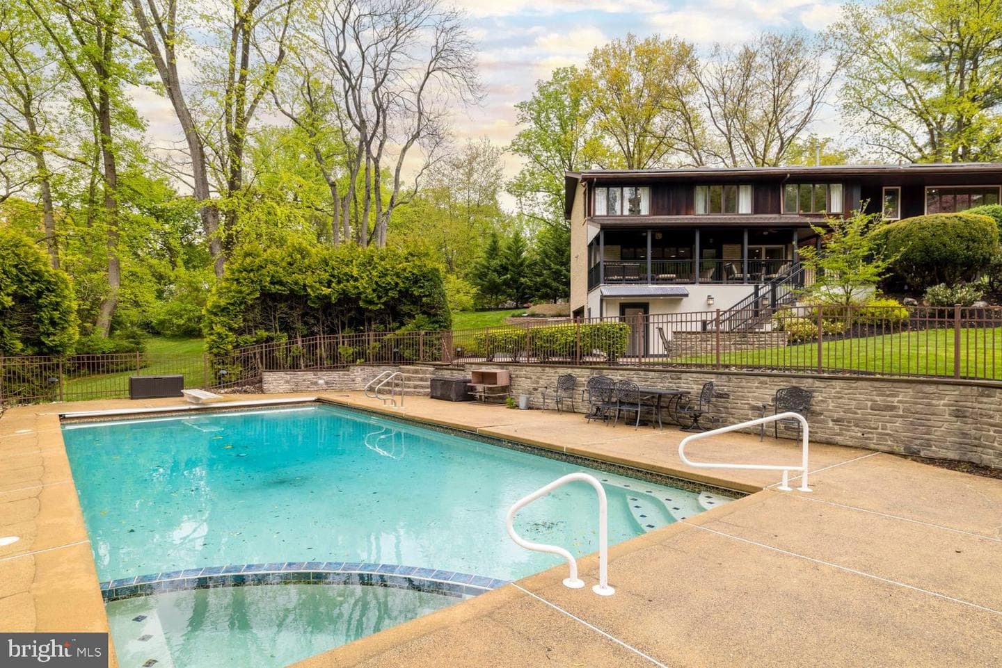 1074 Pheasant Road photo 43