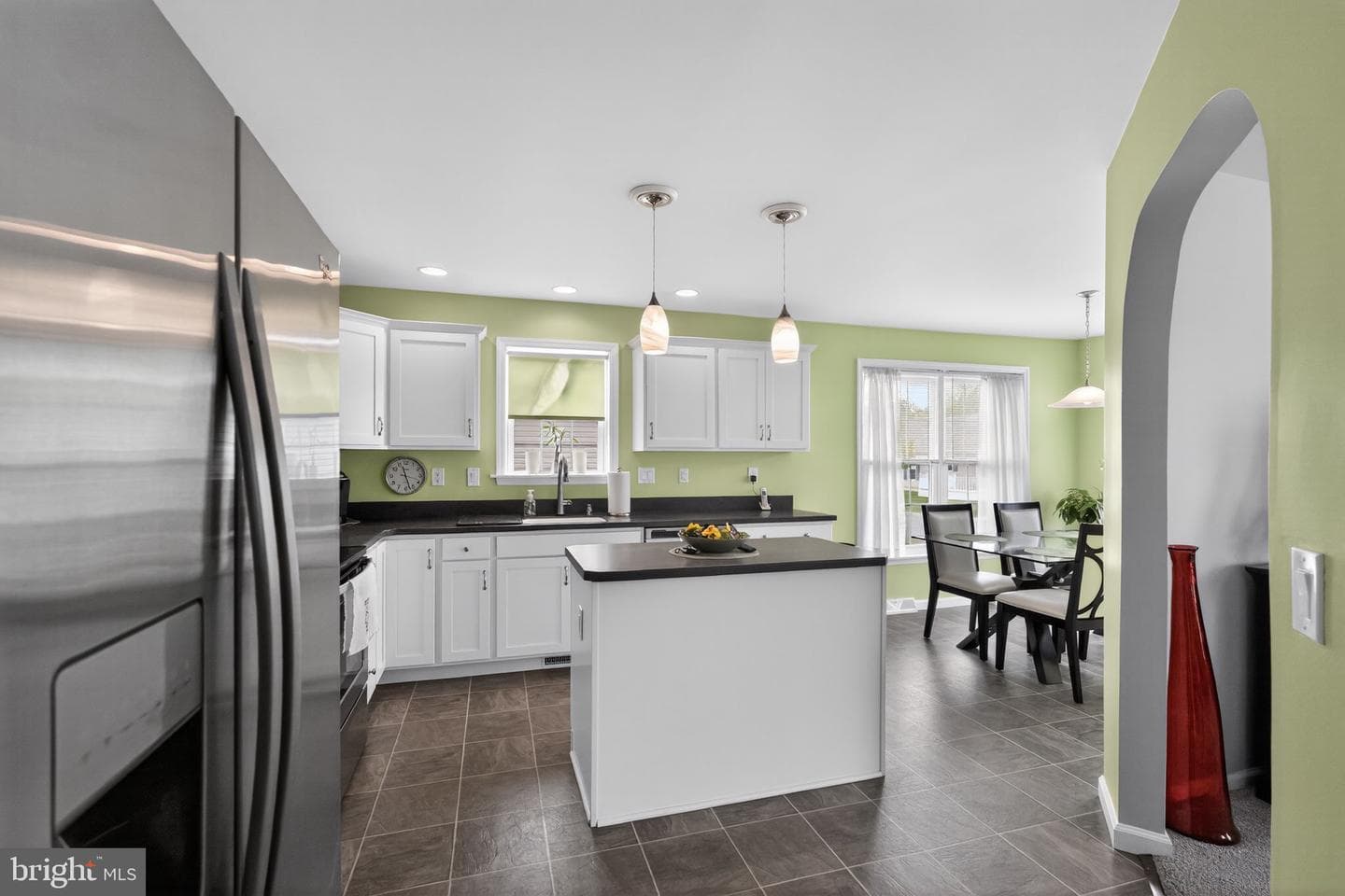 411 Honeysuckle Lane photo 11