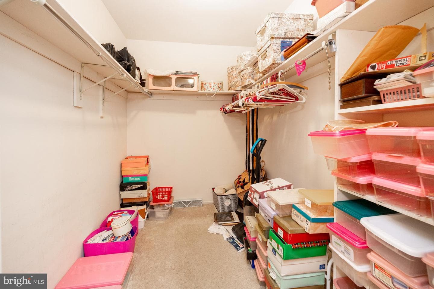892 Carriage Way photo 23