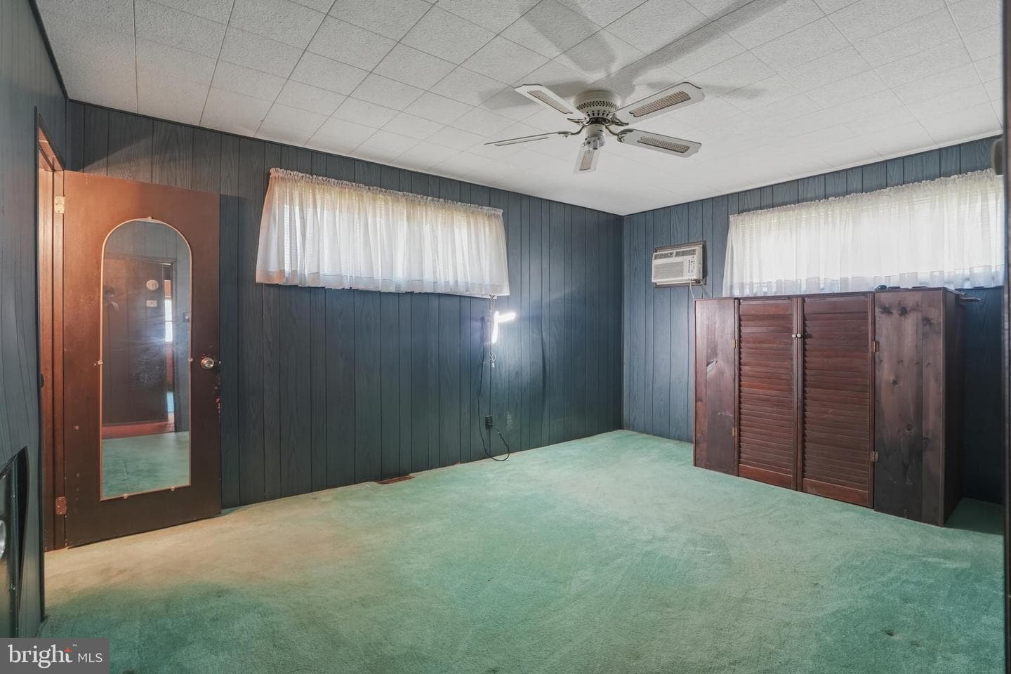 2110 Chestnut photo 35