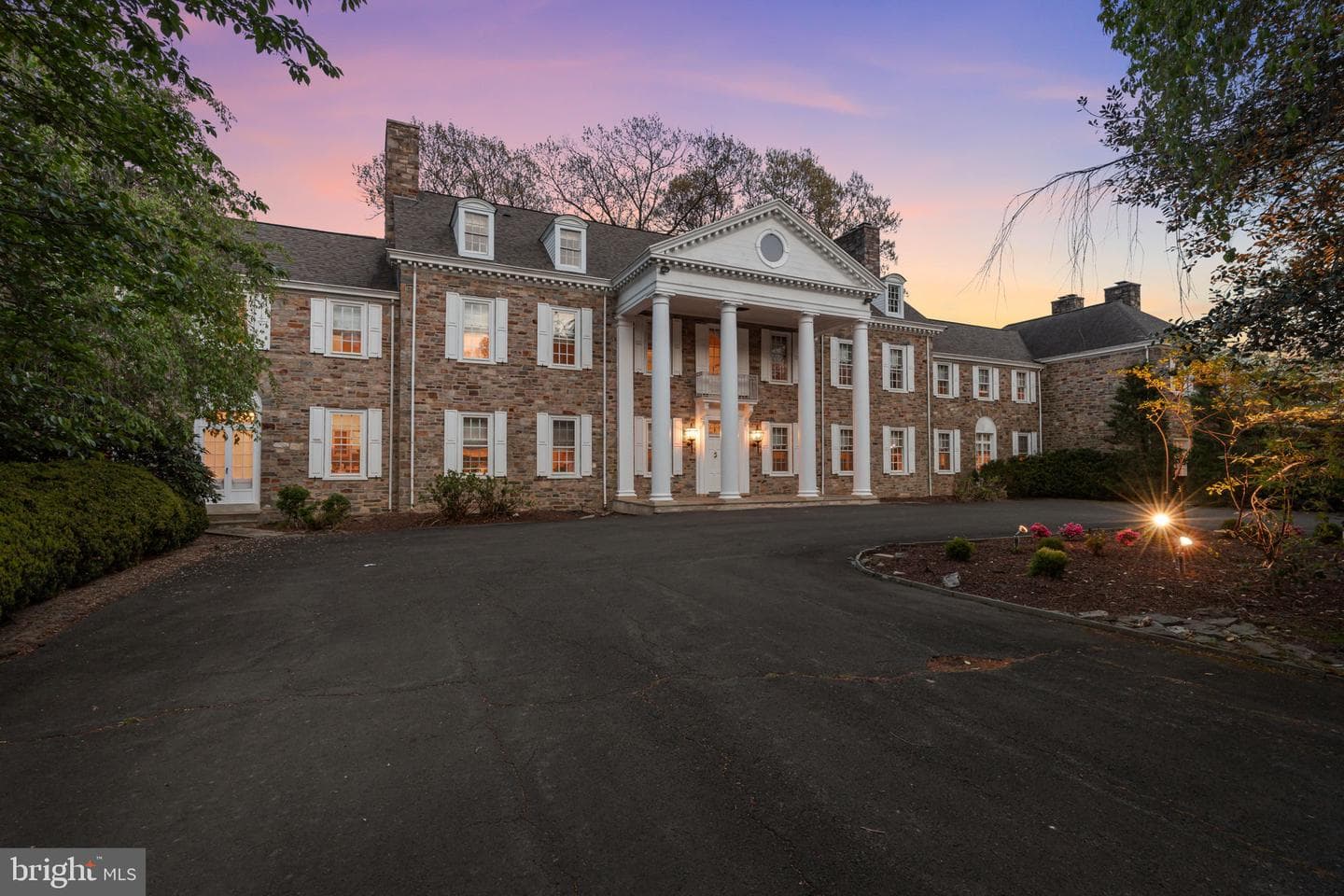 1035 Wright Drive, Huntingdon Valley