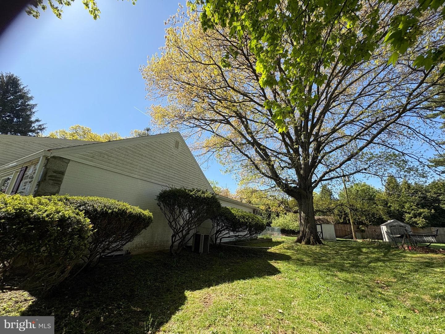 416 Emerson Road photo 25