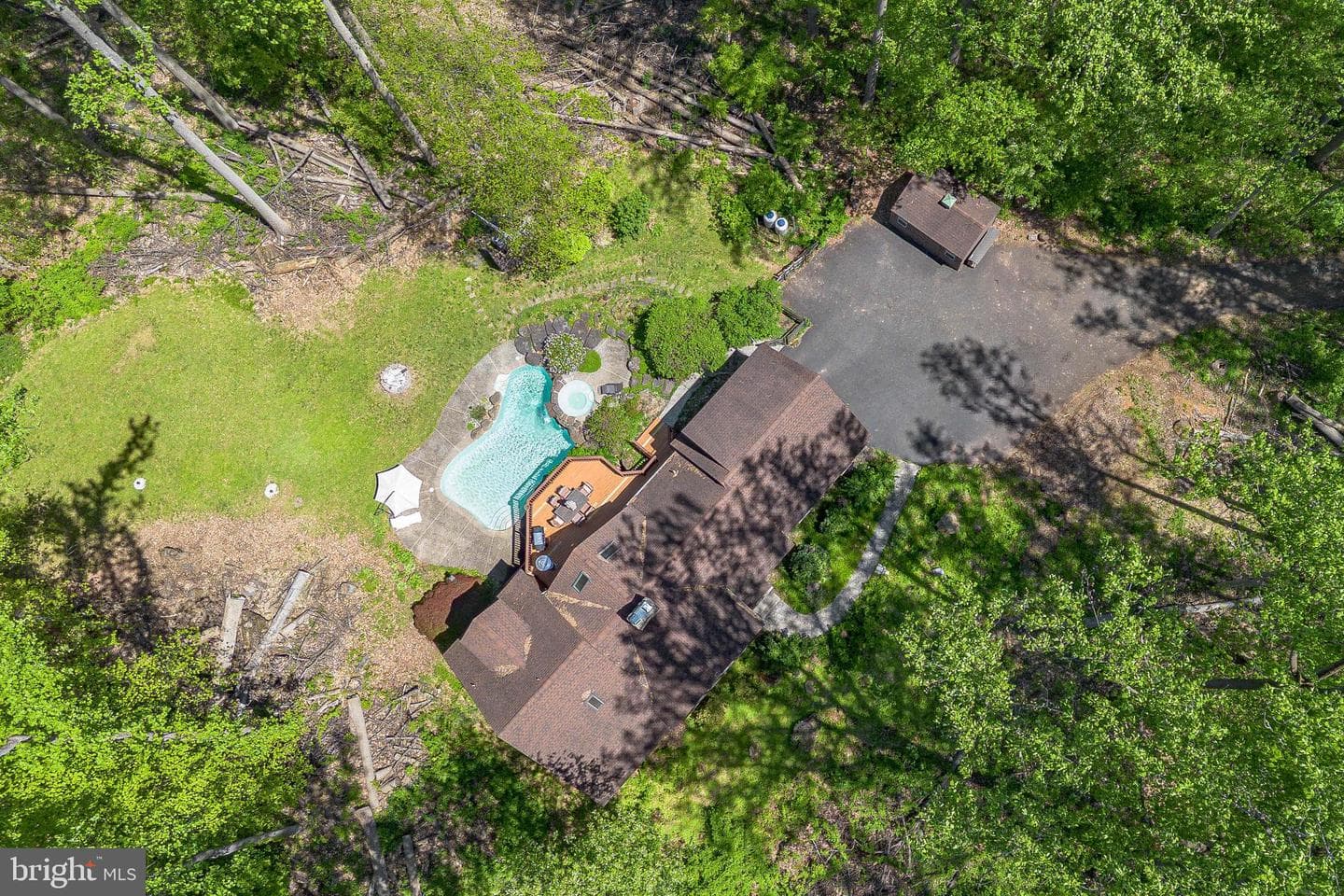 147 Highland Road photo 8