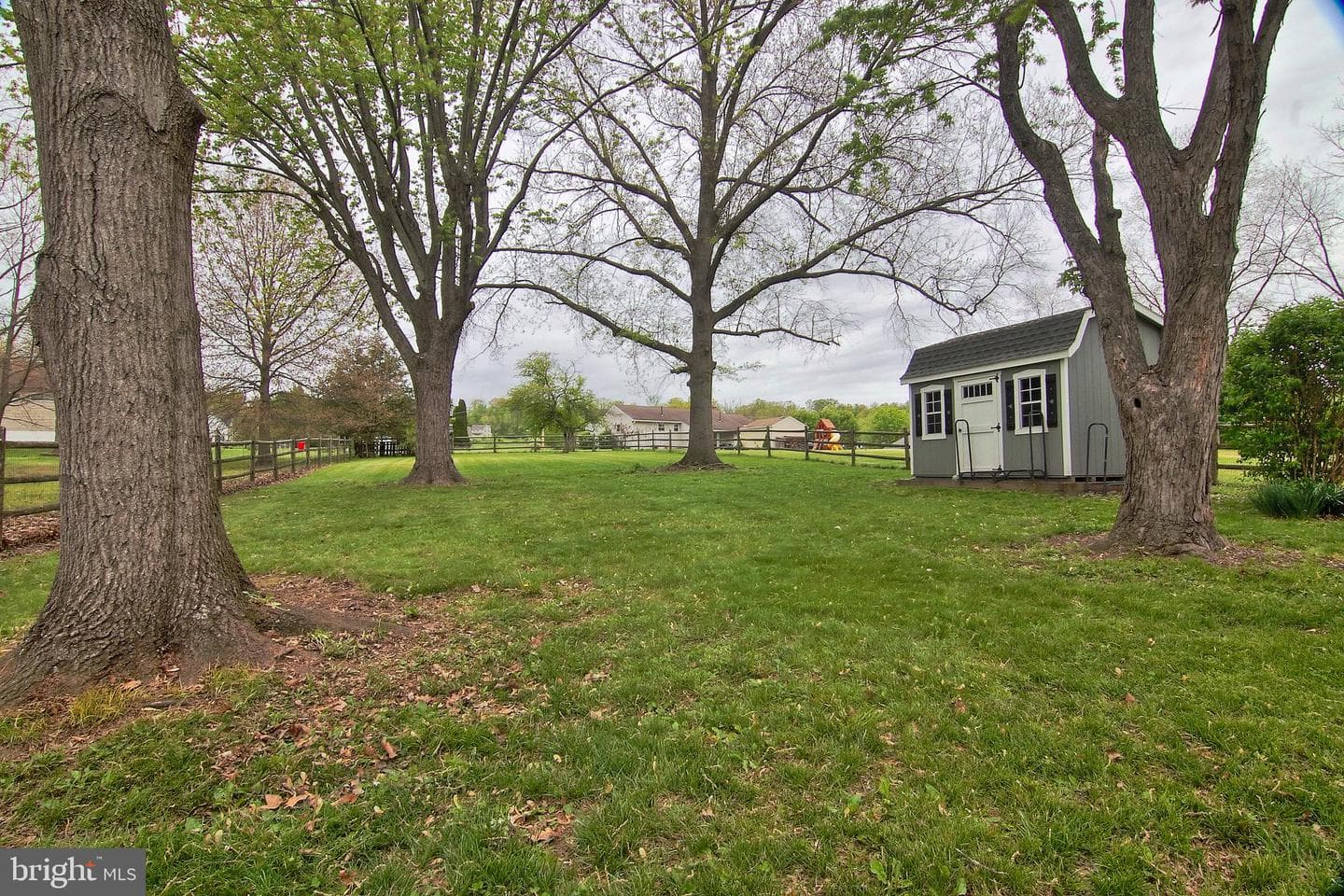 951 Grosstown photo 34