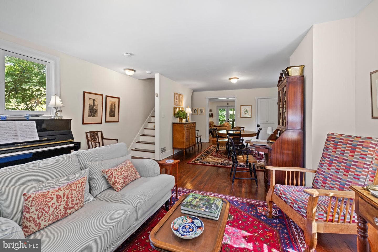 7 Walt Lane photo 4