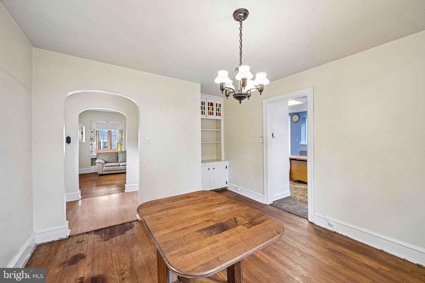 123 Montgomery Avenue photo 27