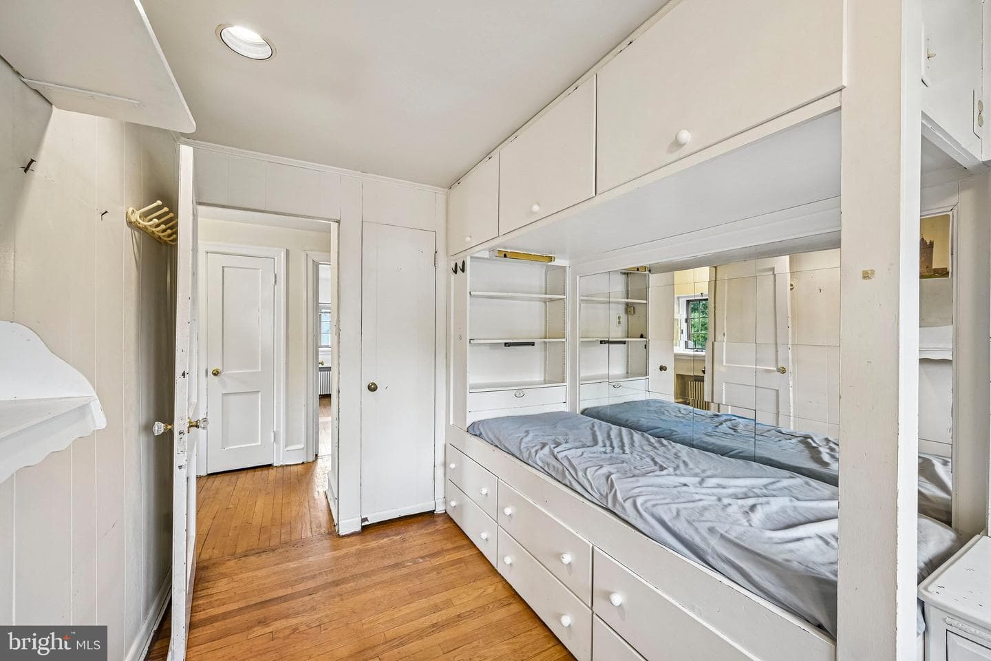 123 Montgomery Avenue photo 33