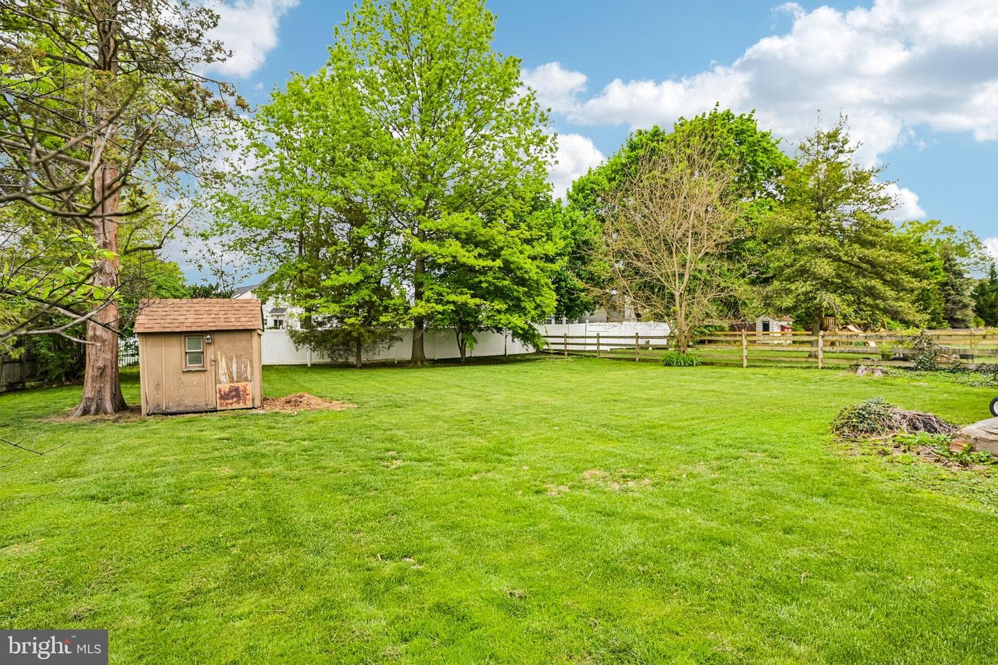123 Montgomery Avenue photo 6