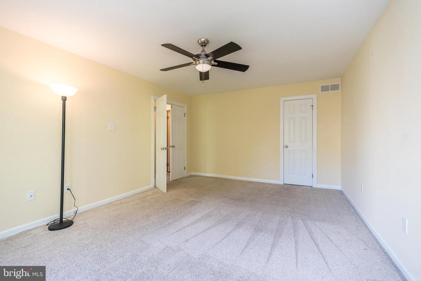 2407 Noras Court #2407 photo 12