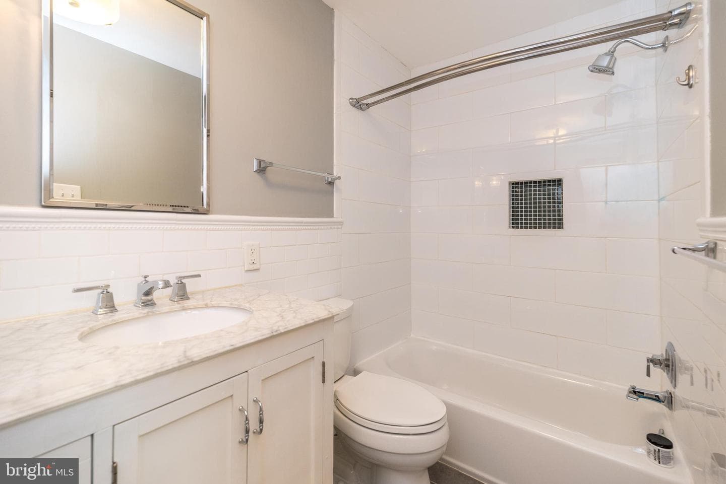2407 Noras Court #2407 photo 18