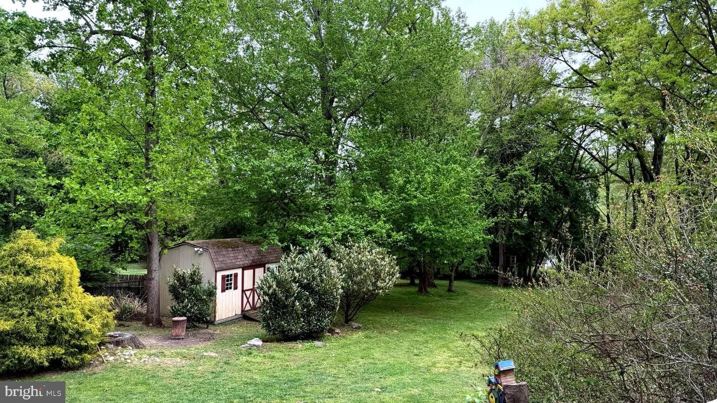 1 Pear Tree Lane photo 16