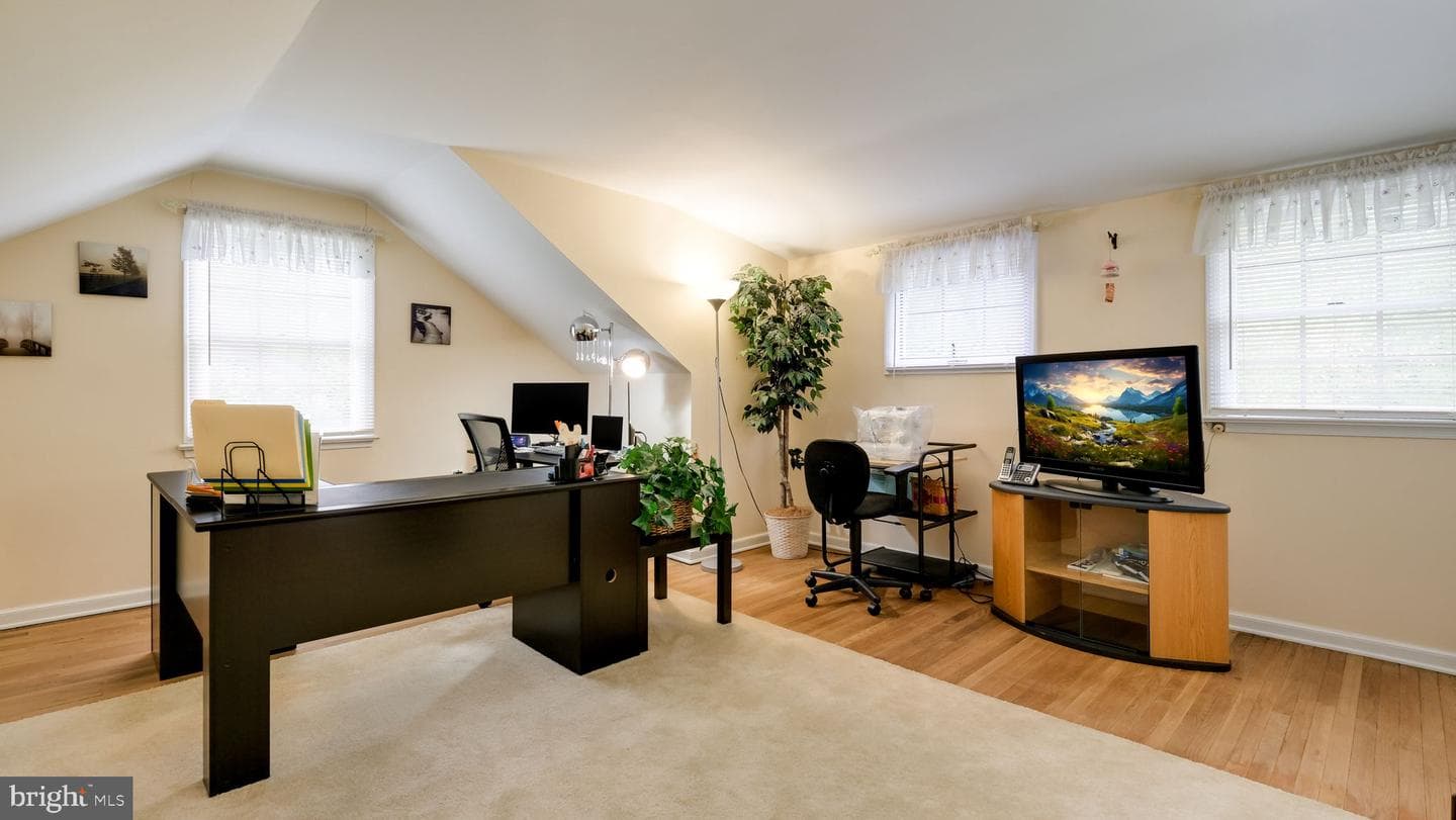 405 Toland Drive photo 28