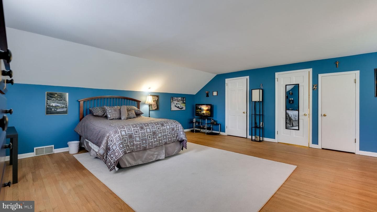 405 Toland Drive photo 29