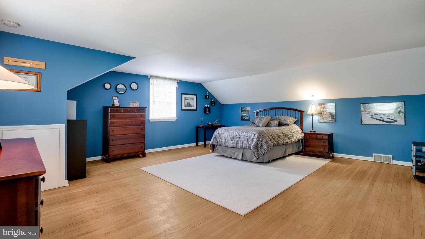 405 Toland Drive photo 30