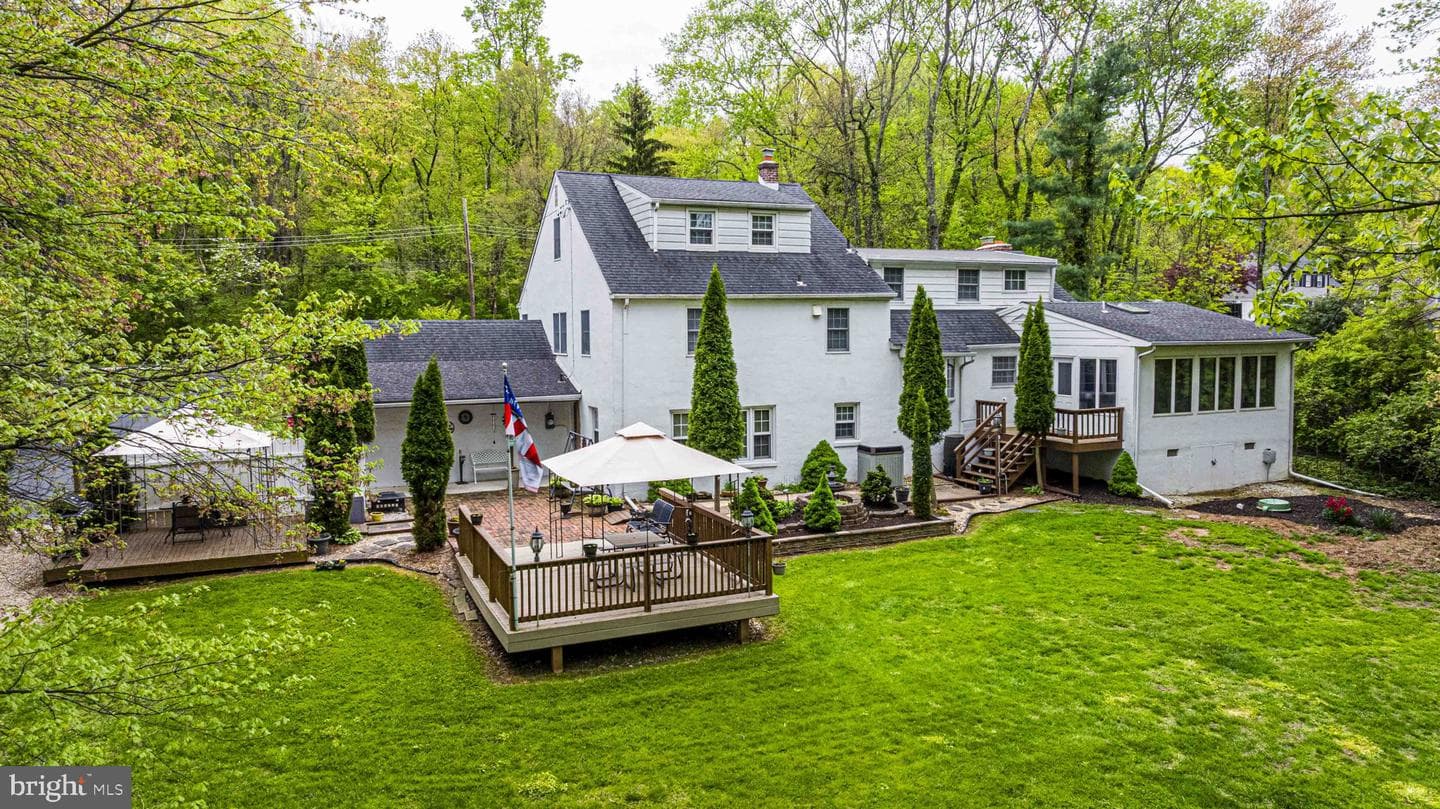 405 Toland Drive photo 38