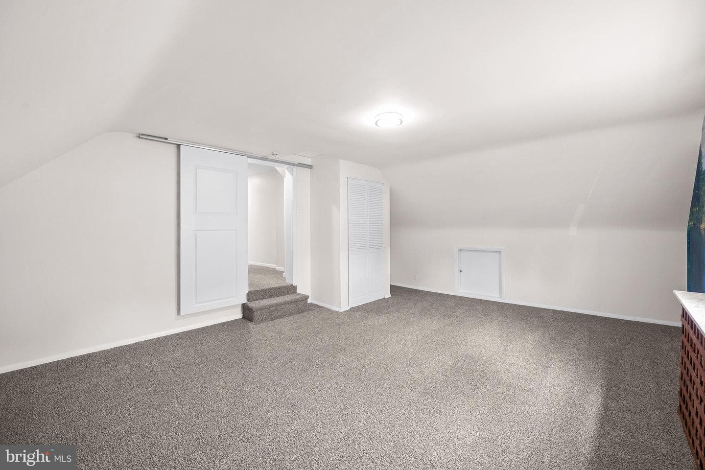 335 Tanner Avenue photo 26