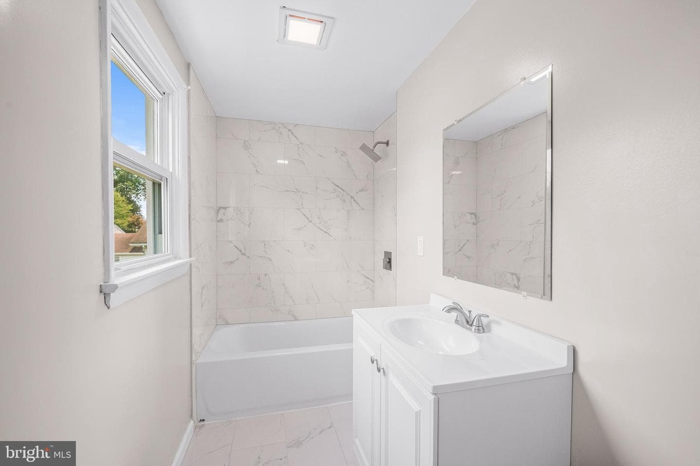 335 Tanner Avenue photo 27