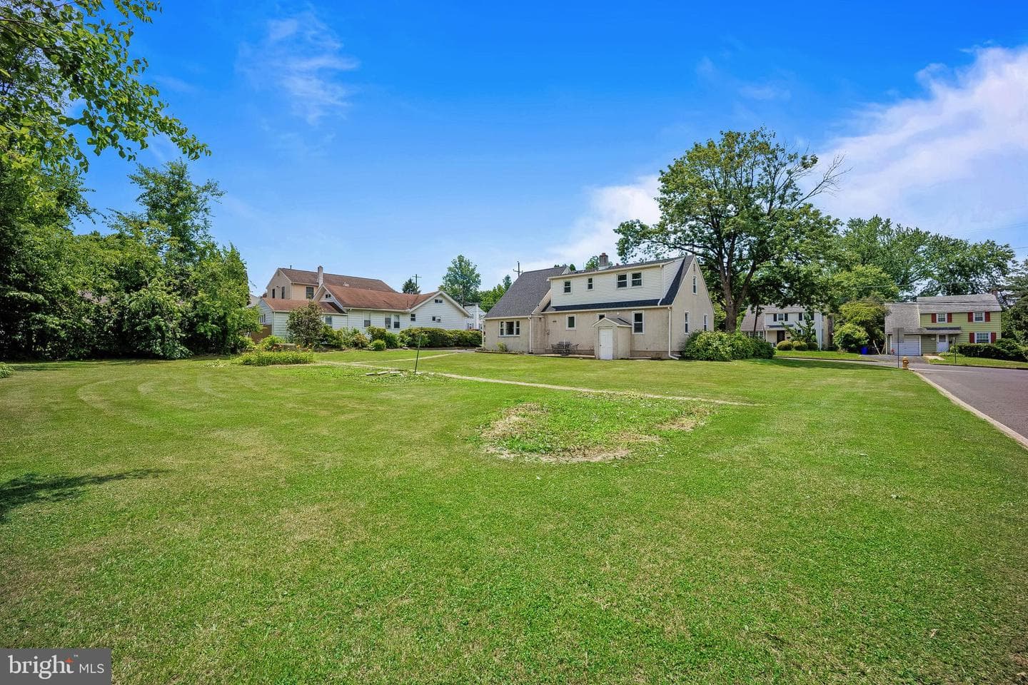 335 Tanner Avenue photo 33