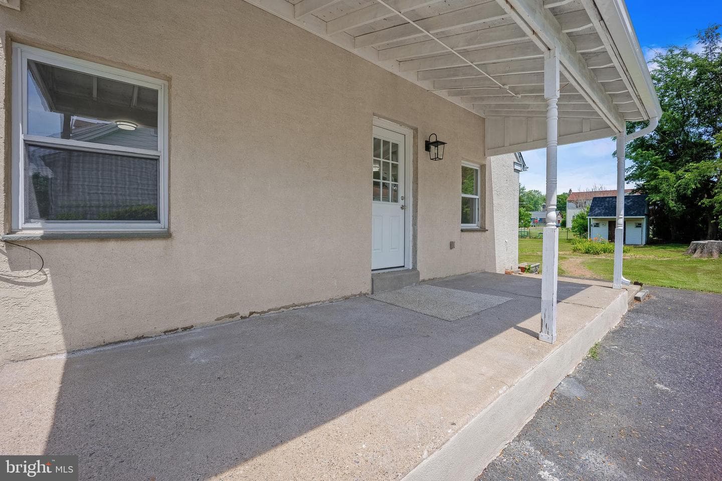 335 Tanner Avenue photo 4