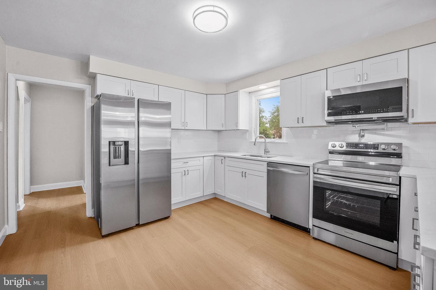 335 Tanner Avenue photo 8