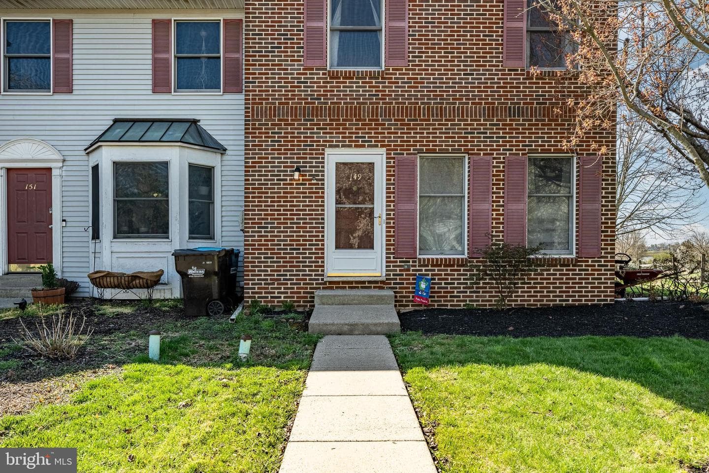 149 Winding Way photo 3