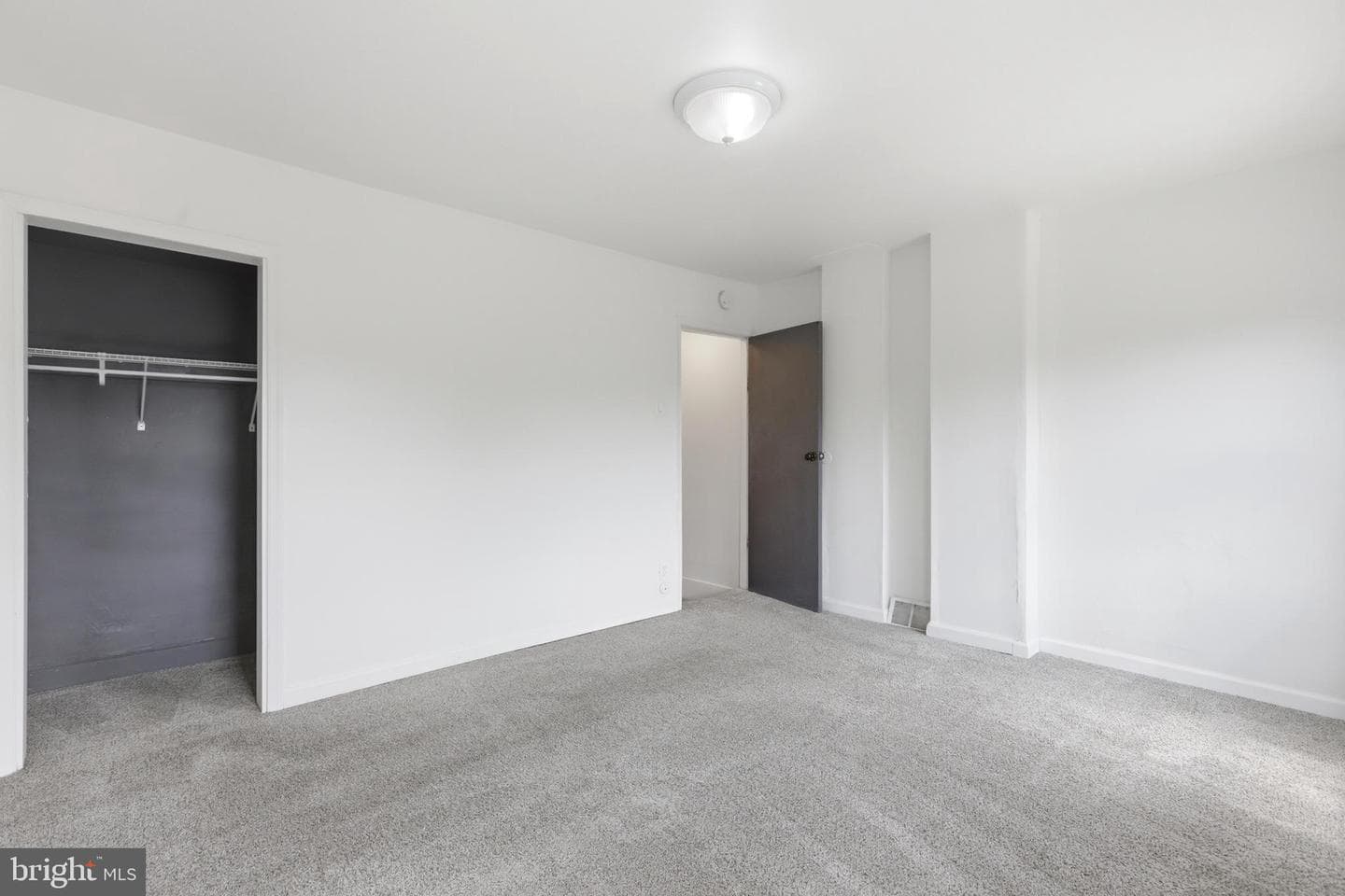 712 Wells Street photo 13