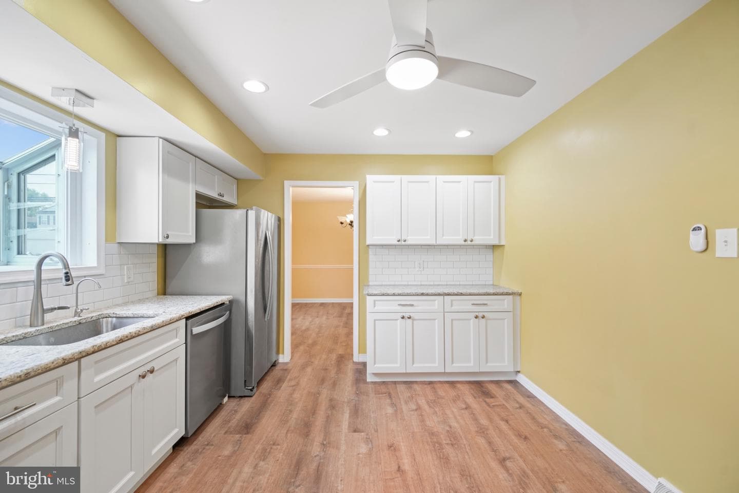 2830 Elliott Avenue photo 13