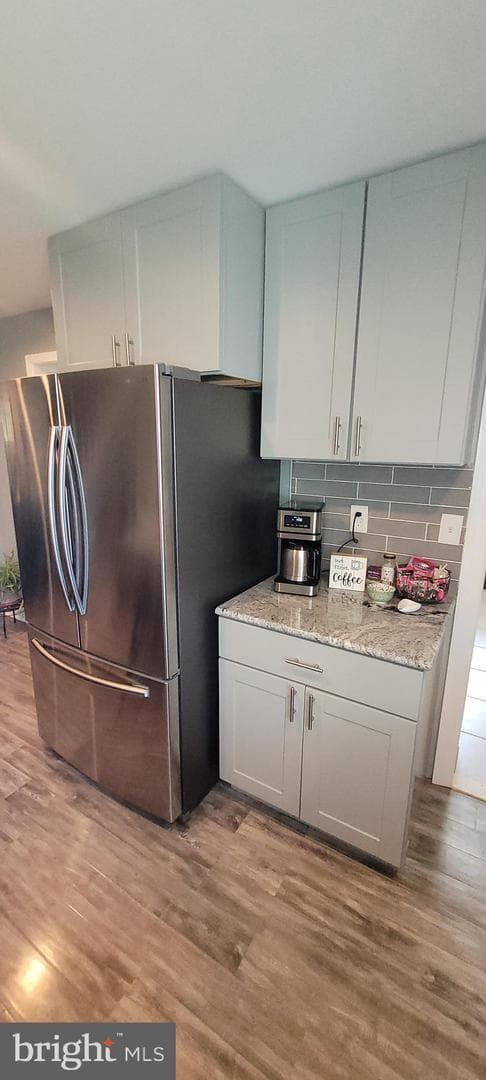 206 Burnside photo 15