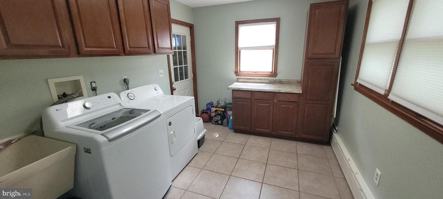 206 Burnside photo 48