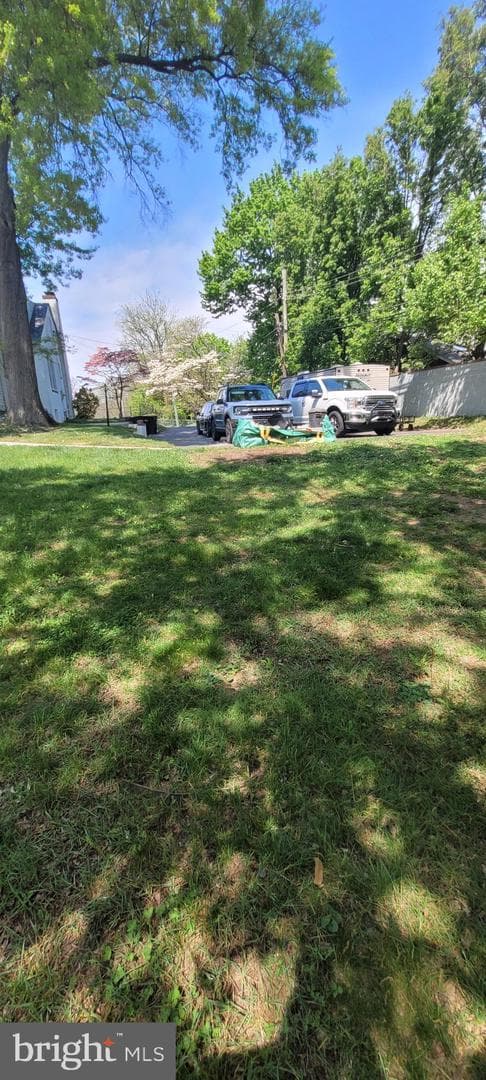 206 Burnside photo 62
