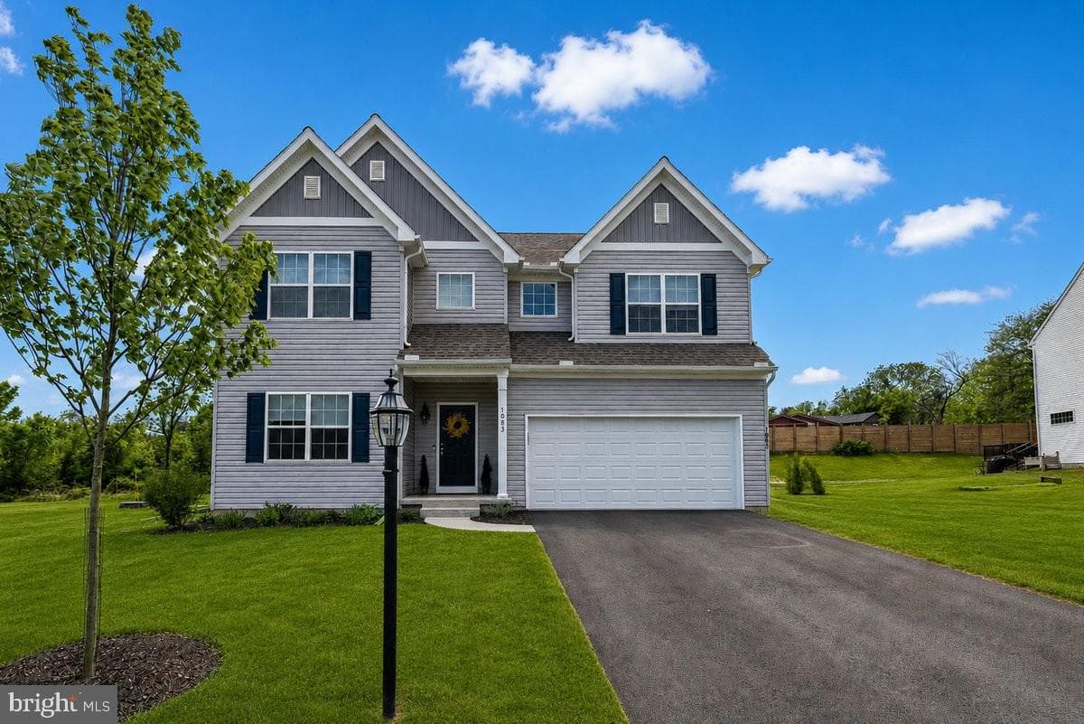 1083 Smyth Lane, Pennsburg