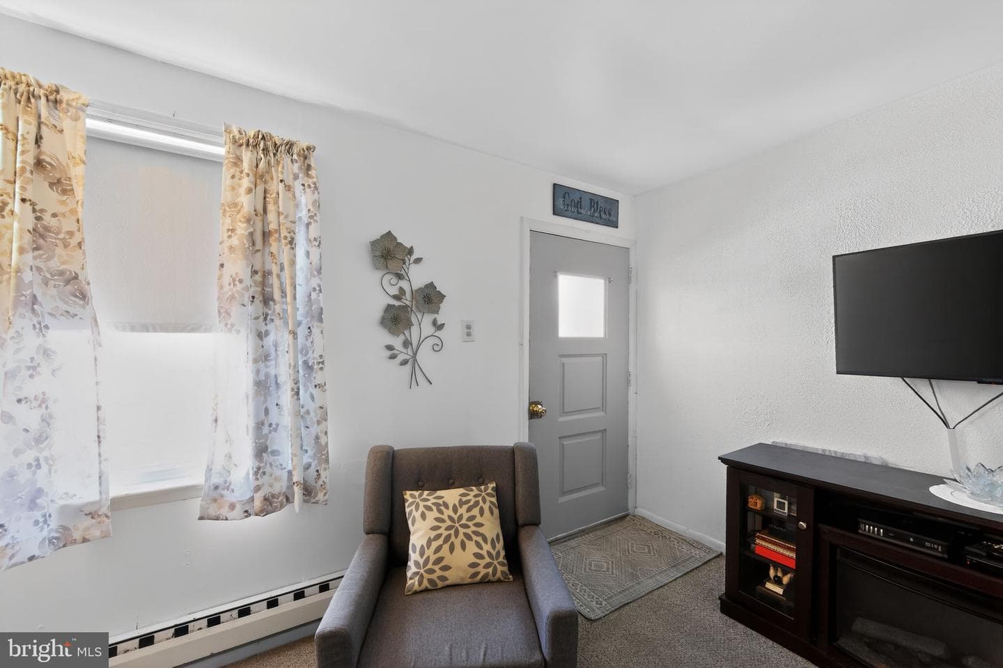 132 E 3rd Avenue photo 10