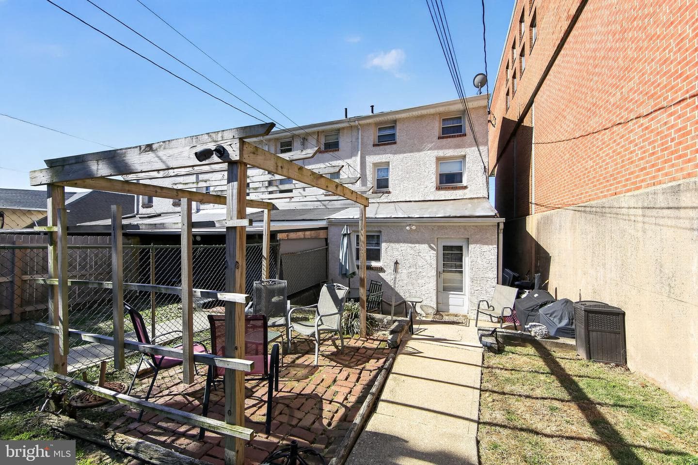 132 E 3rd Avenue photo 30