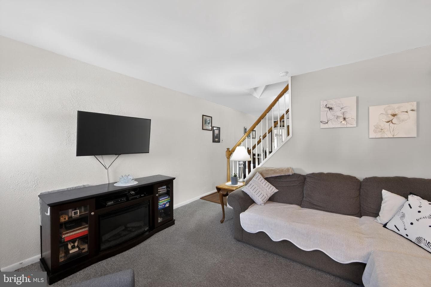 132 E 3rd Avenue photo 9