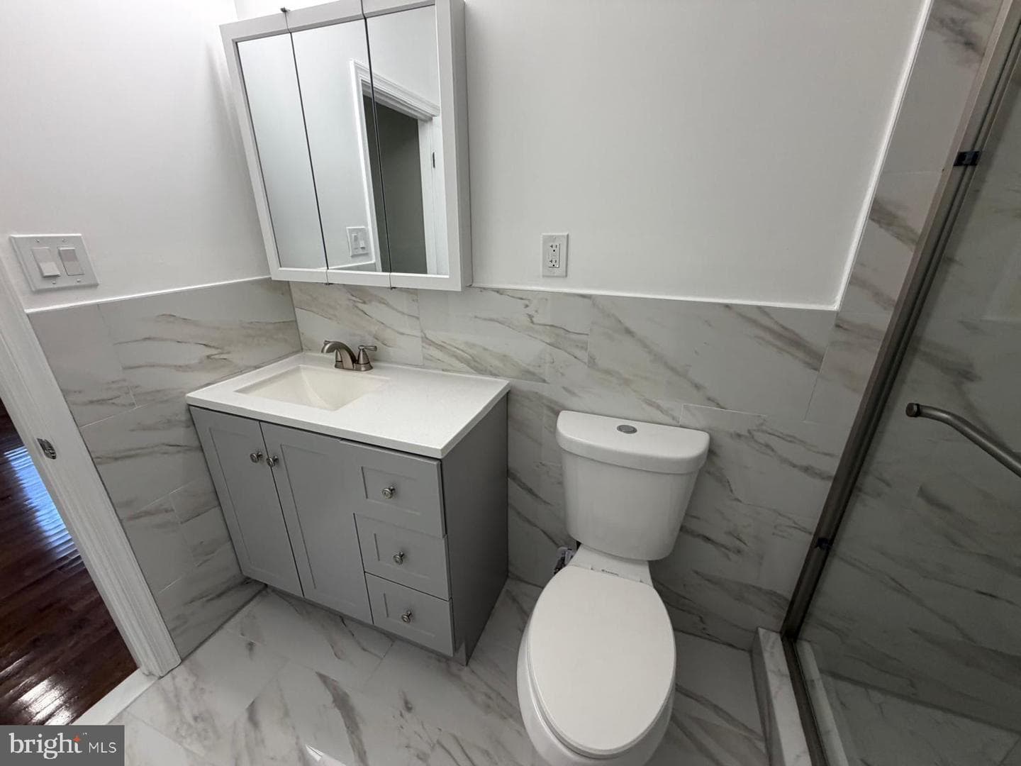 249 Hill Avenue photo 20