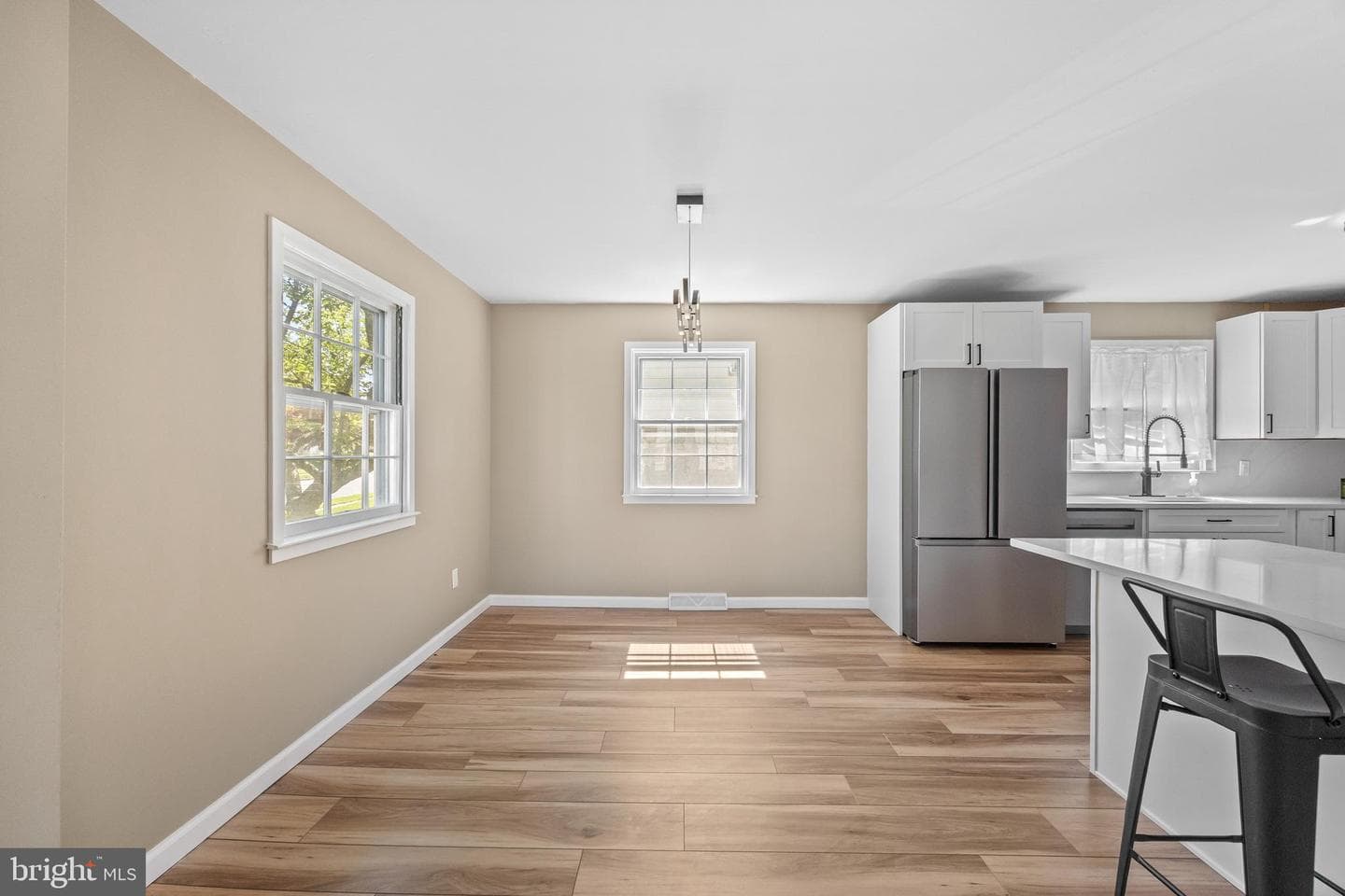 323 Edgewood Avenue photo 13