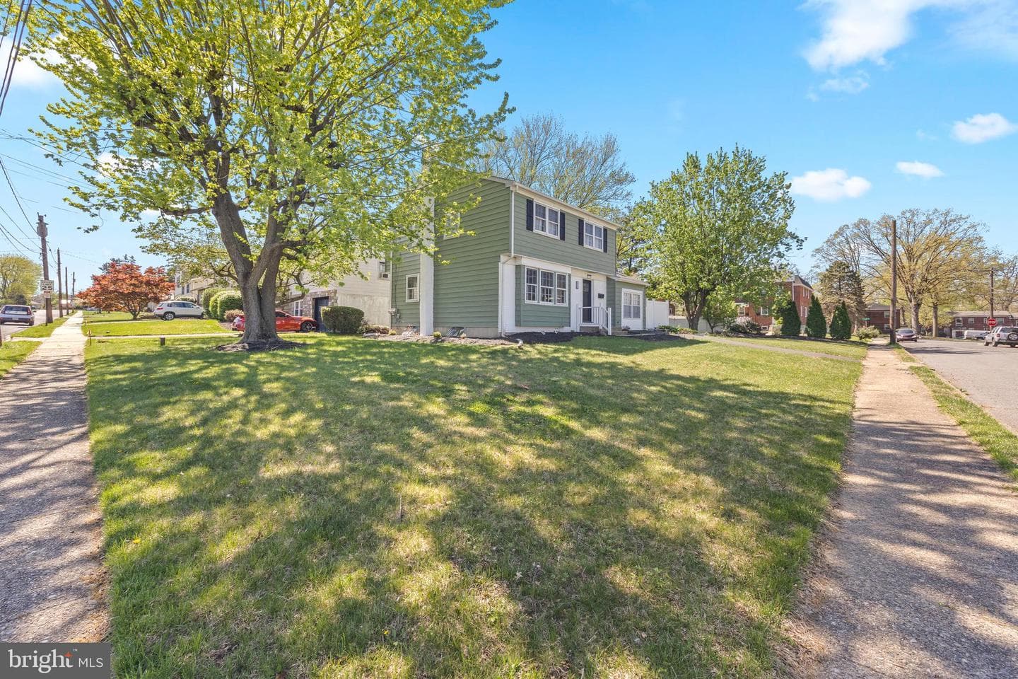 323 Edgewood Avenue photo 2