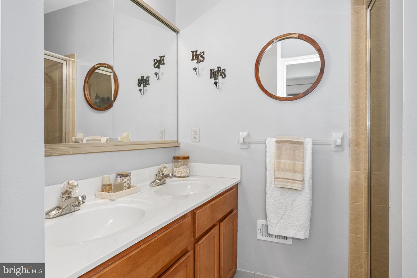 16 Cameron Court photo 17