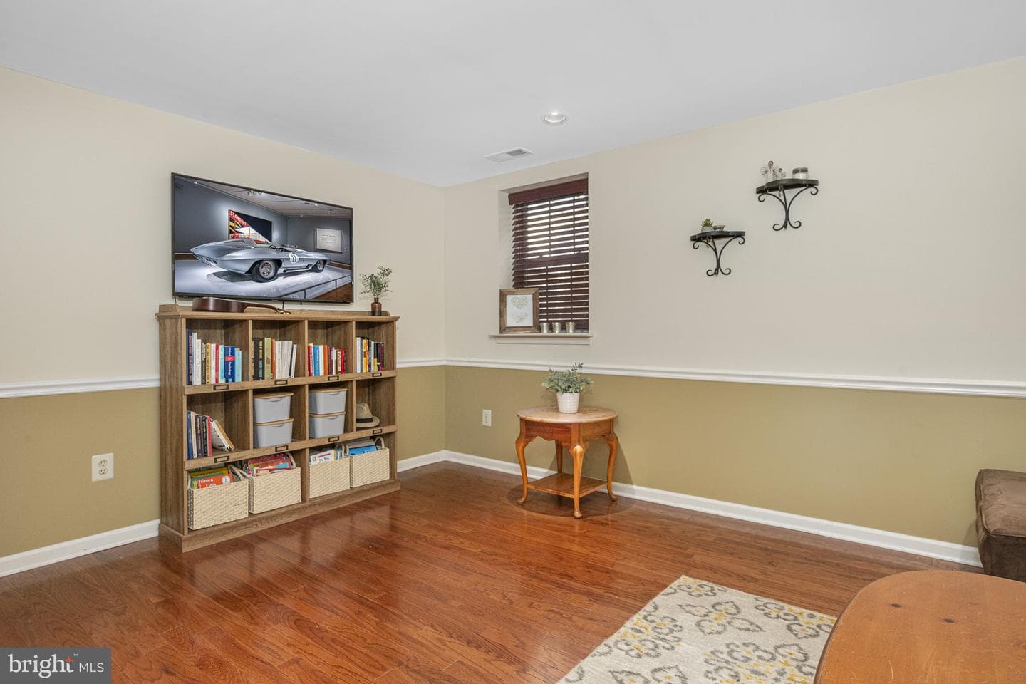 16 Cameron Court photo 5