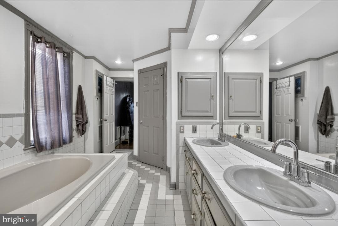 729 Haws Avenue photo 15